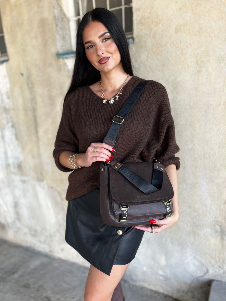 Tmavohnedá crossbody kabelka Laura Biaggi DX-F235-chocoNEW