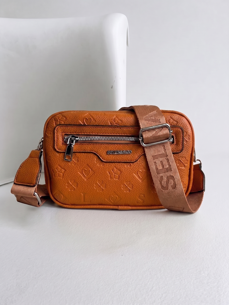 Praktická hnedá crossbody kabelka s priehradkami
