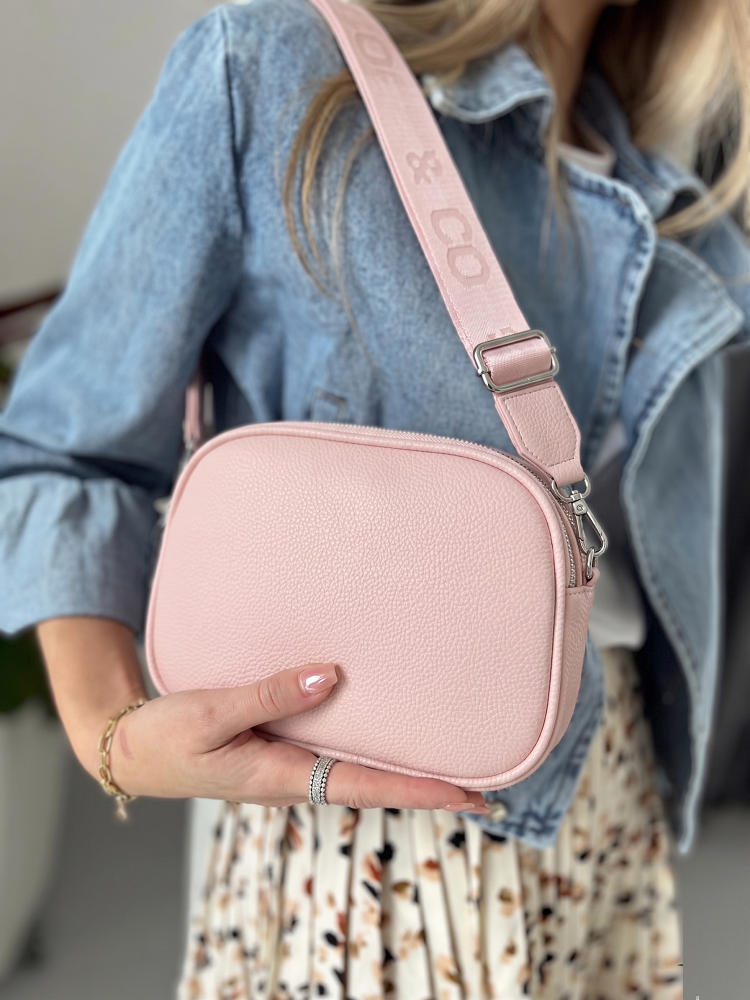 Ružová crossbody kabelka s 3 priehradkami - malá a praktická