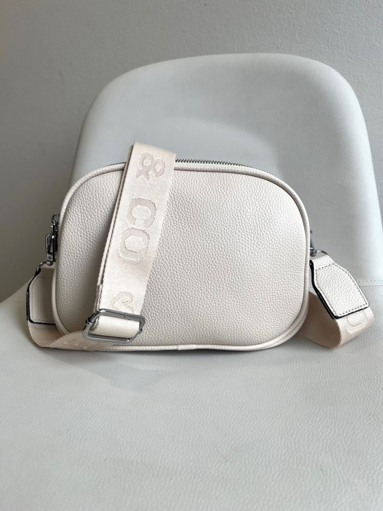 Béžová crossbody s troma priehradkami - malá a praktická