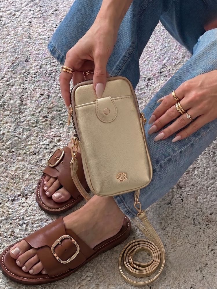 Zlatá mini crossbody- praktická na mobil