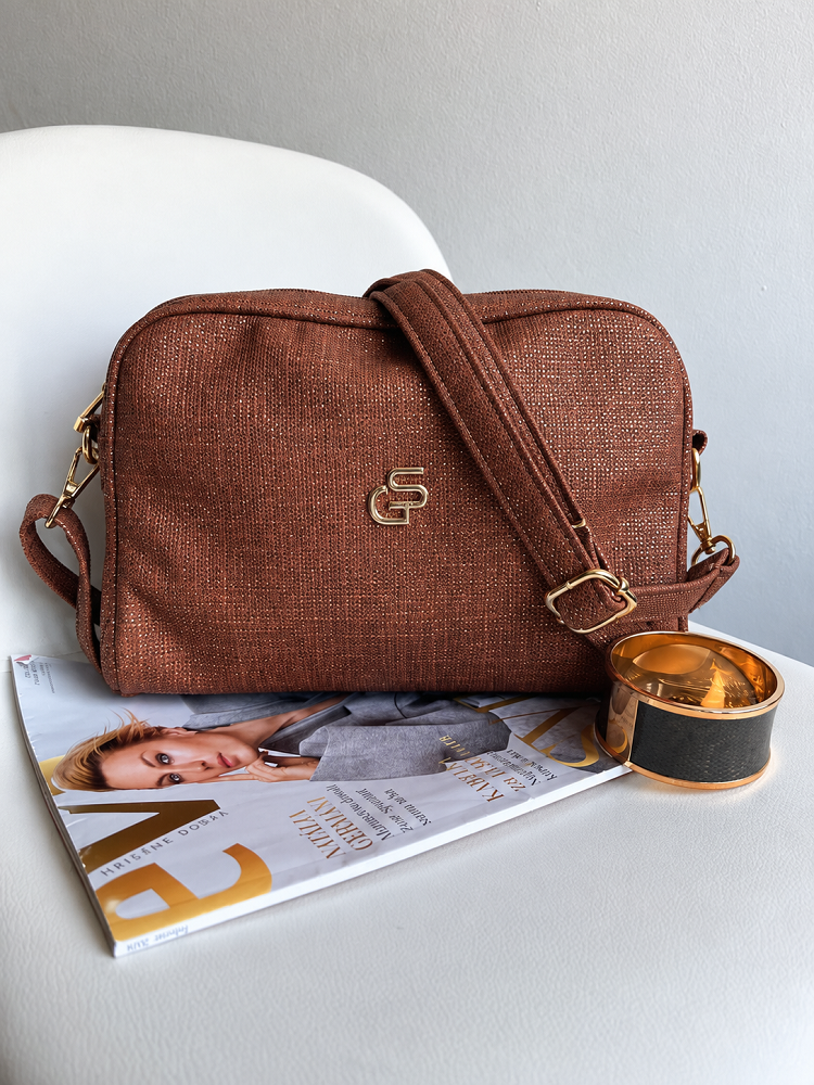 Hnedá crossbody GROSSO jednoduchá a elegantná