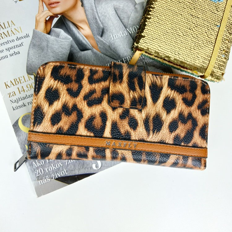 Dámska peňaženka Maxfly BA-701-brown