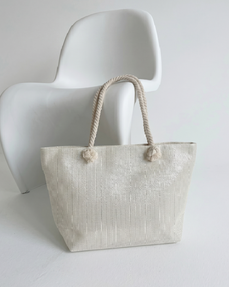 Plážová taška s jemným leskom krémová