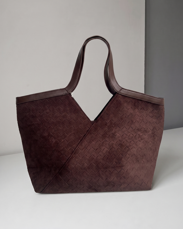 Čokoládová kabelka do ruky - vypletaná a elegantná