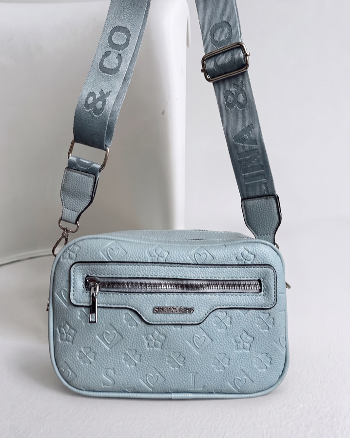 Praktická svetlomodrá crossbody kabelka s priehradkami