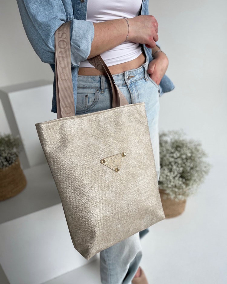 Dámska kabelka na rameno zlatá