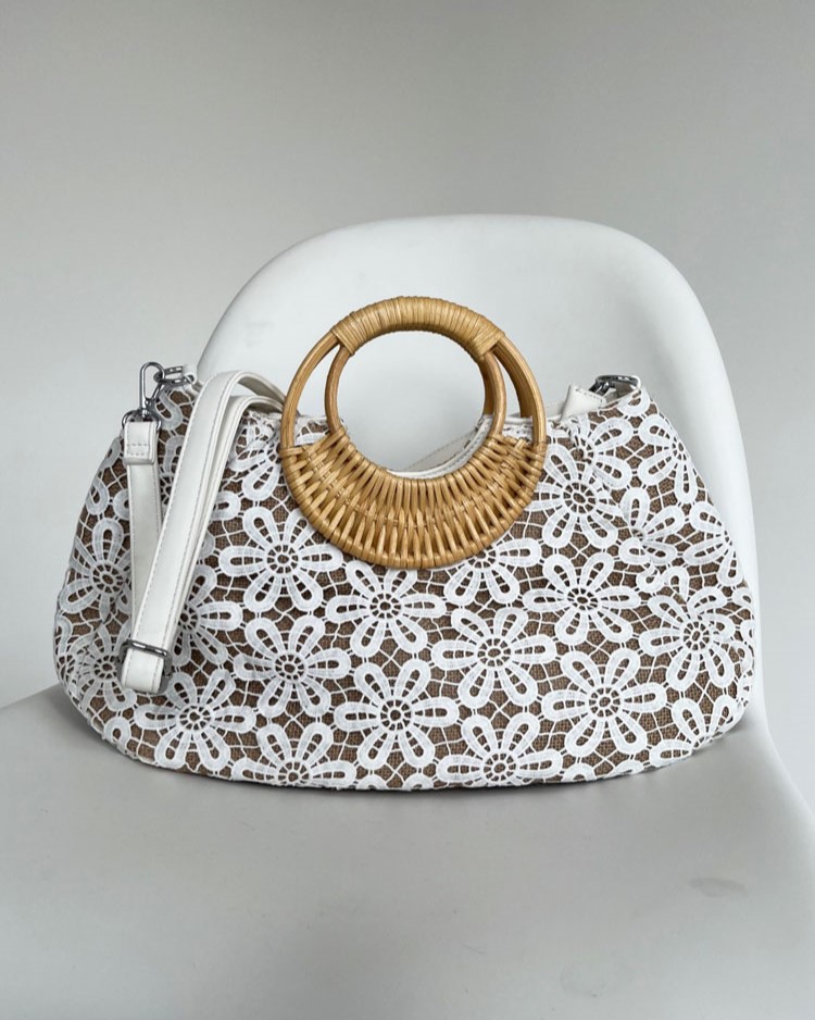 Čipkovaná kabelka do ruky a košík na leto biela