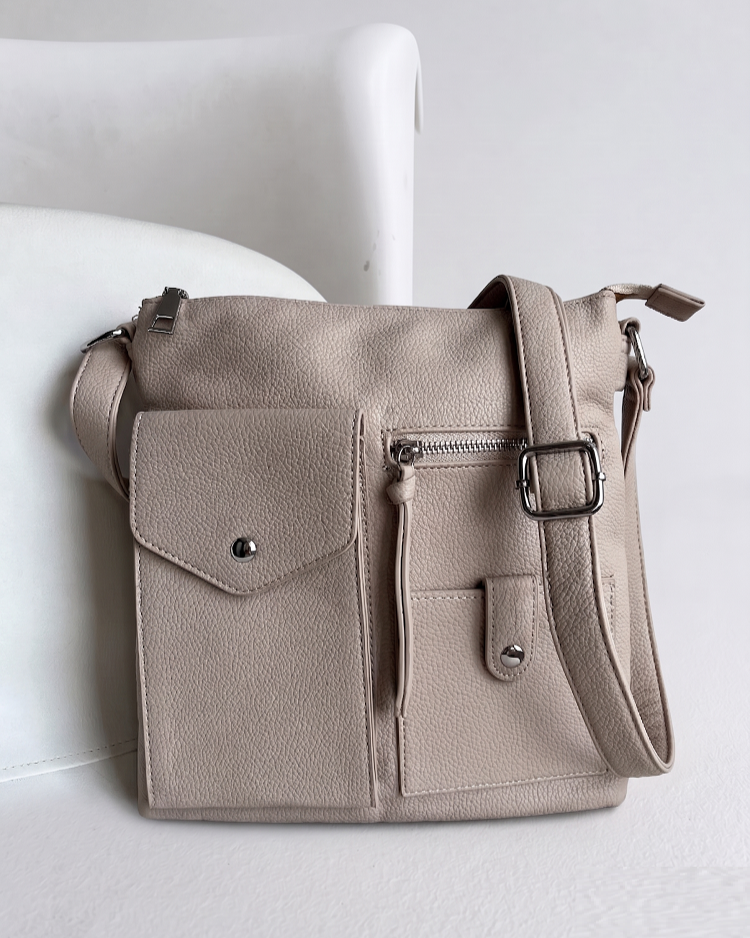 Praktická hnedá crossbody kabelka s priehradkami a vreckami