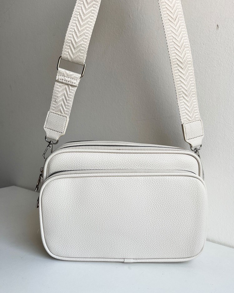Praktická béžová crossbody kabelka s dvoma priehradkami