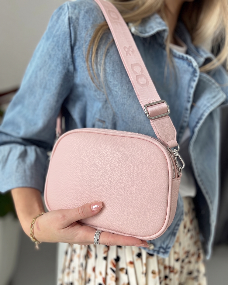 Ružová crossbody kabelka s 3 priehradkami - malá a praktická