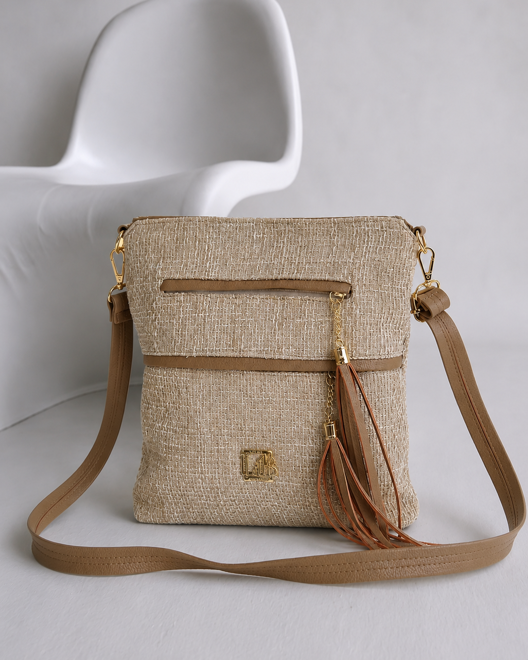 Veľká crossbody kabelka Laura Biaggi béžová
