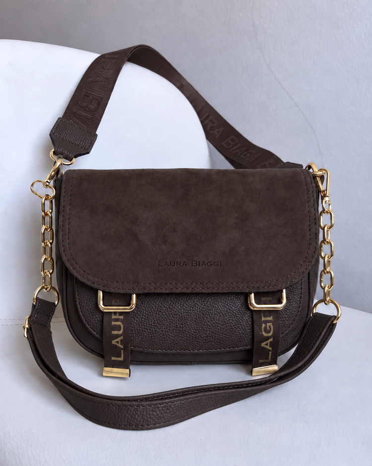 Čokoládová crossbody kabelka s dvoma ramienkami Laura Biaggi