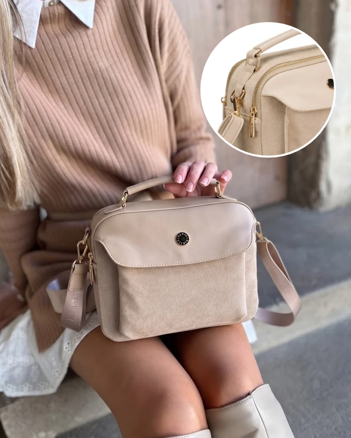 Béžová semišová crossbody kabelka s dvoma priehradkamik