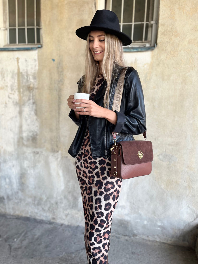 Dvojpriehradková crossbody kabelka Laura Biaggi DX-JS170-dark brown