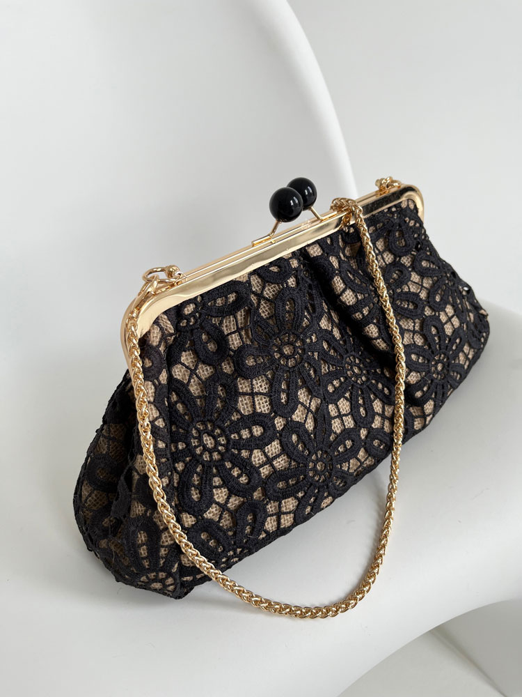 Čipkovaná dámska kabelka do ruky a crossbody na leto čierna