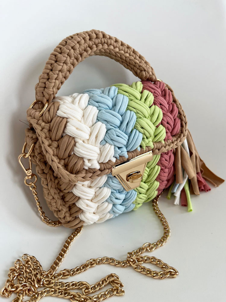 Dámska pletená mini kabelka hnedo-modrá