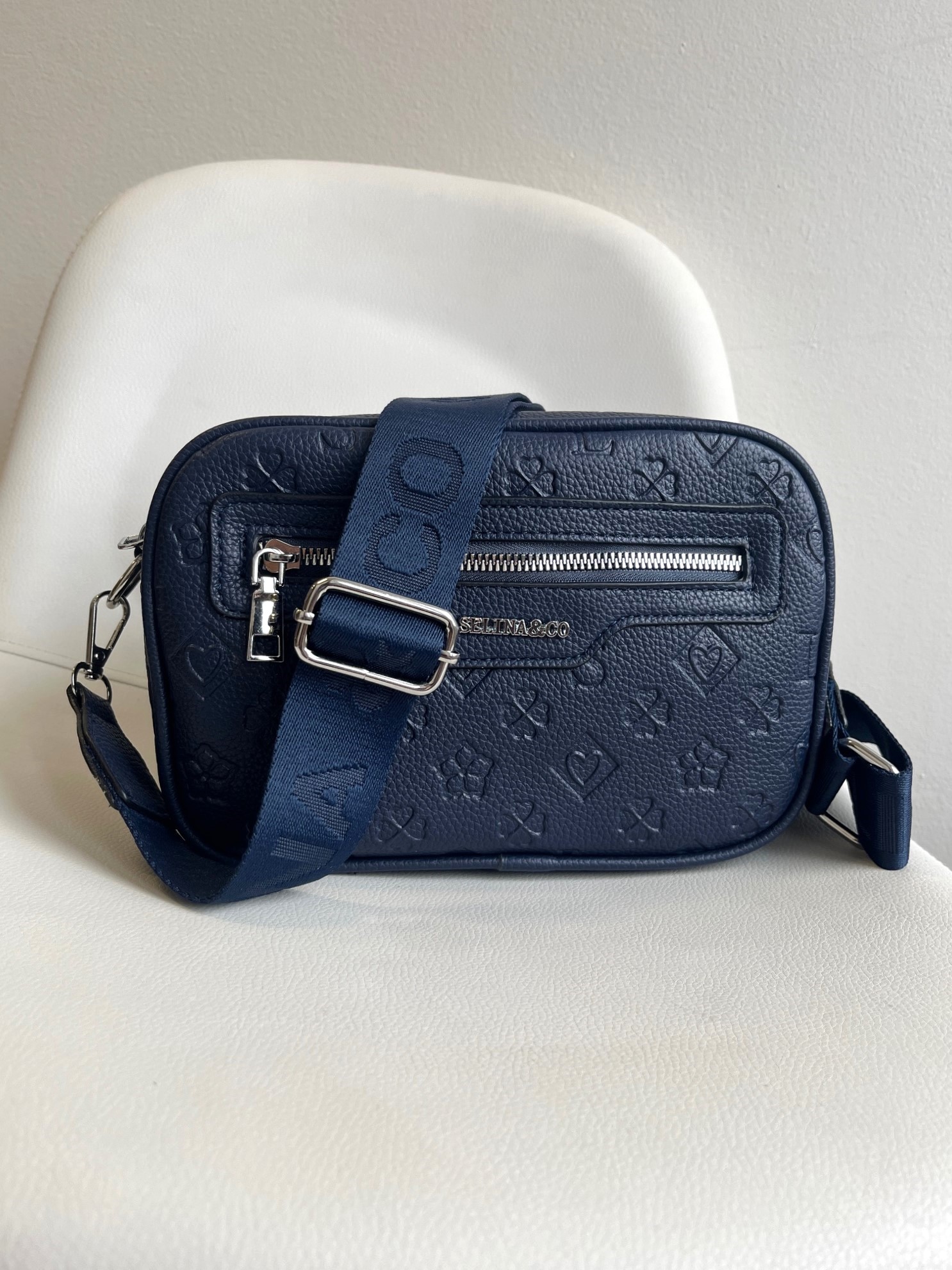 Modrá crossbody kabelka Y8017-navy