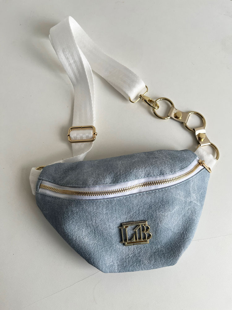 Svetlomodrá crossbody kapsička Laura Biaggi DX-KB82-light jeans