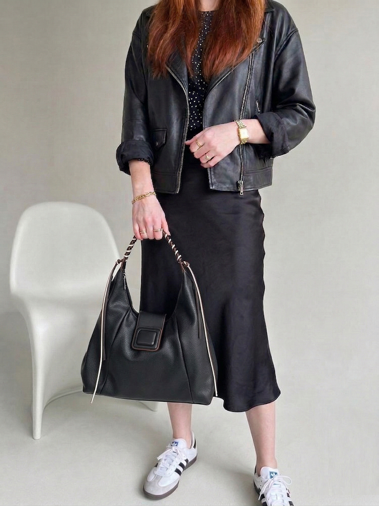 Čierna kabelka na rameno MC284-black