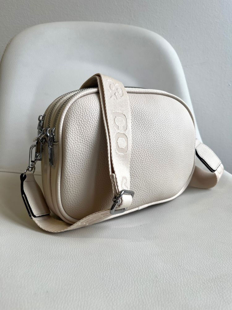 Béžová crossbody s troma priehradkami - malá a praktická