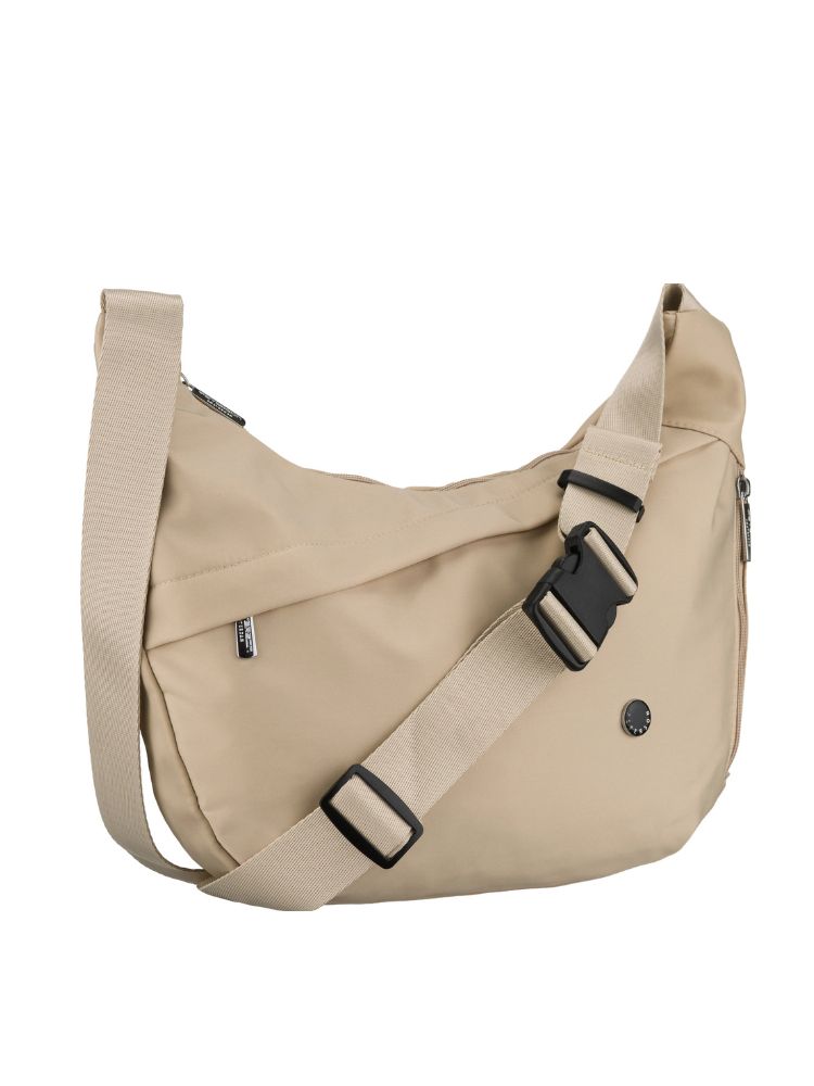 Nylonová crossbody – ľahká, praktická a veľká na cestovanie
