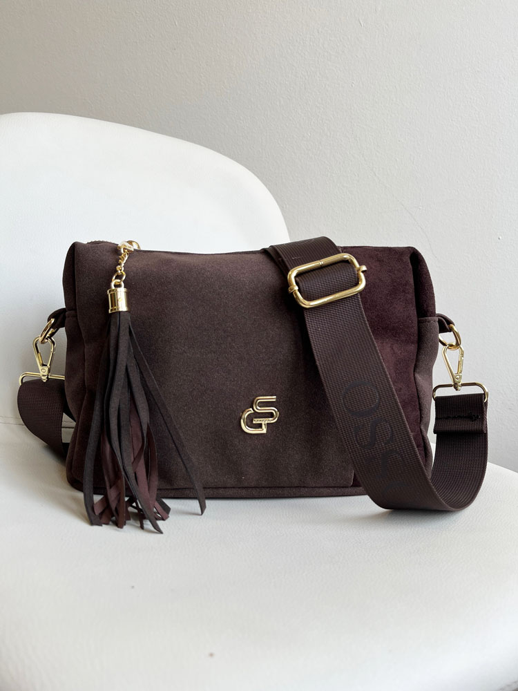 Čokoládová semišová crossbody kabelka GROSSO - praktická na každý deň