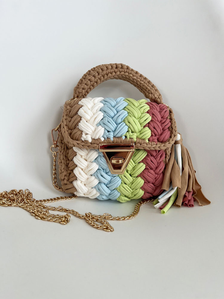 Dámska pletená mini kabelka hnedo-modrá