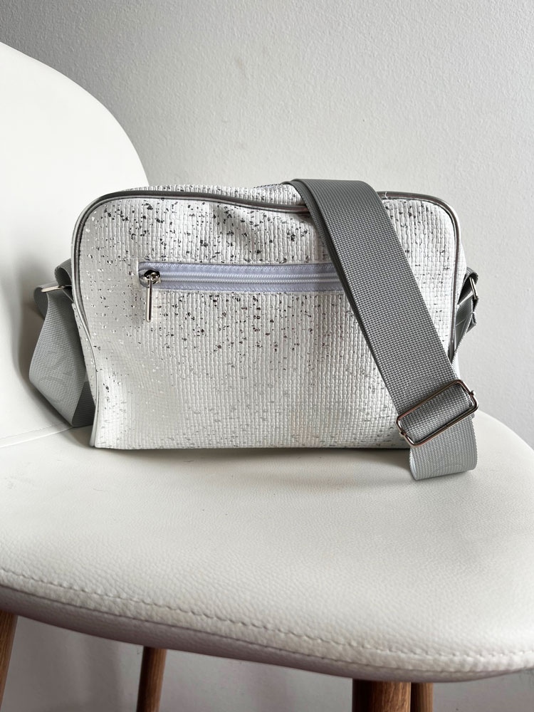 Biela crossbody kabelka GROSSO GS-77-white/silver