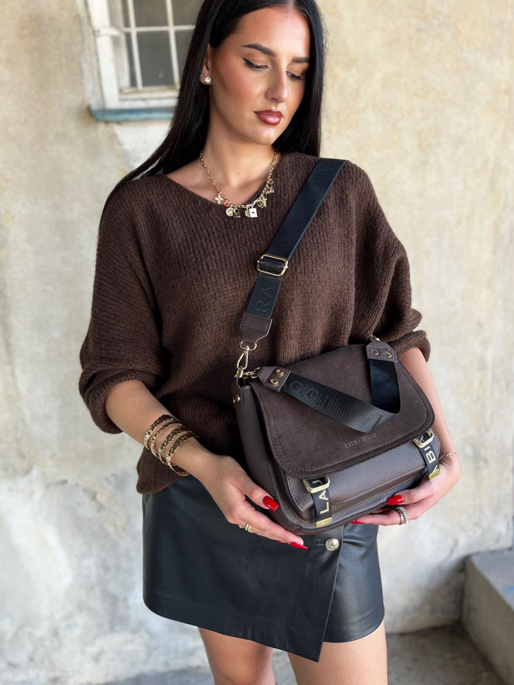Tmavohnedá crossbody kabelka Laura Biaggi DX-F235-chocoNEW