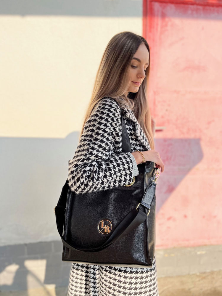 Laura Biaggi čierna shopper kabelka s deleným vnútrom lesklá
