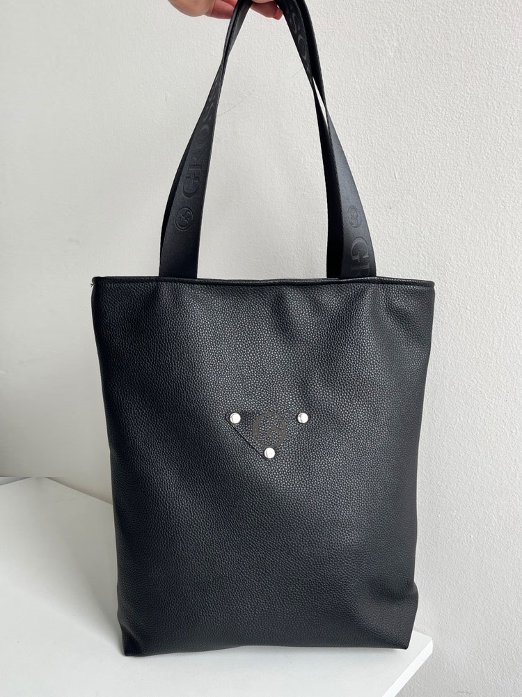 Kabelka na rameno GROSSO čierna