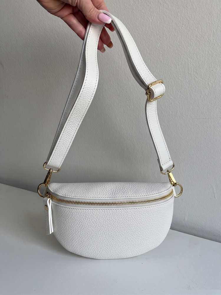 Dámska kožená basic ľadvinka biela – minimalistická crossbody kabelka