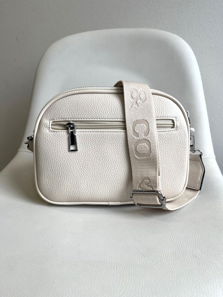 Béžová crossbody s troma priehradkami - malá a praktická