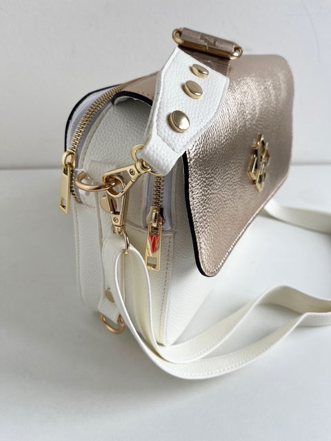 Bielo-zlatá crossbody kabelka s dvoma ramienkami Laura Biaggi
