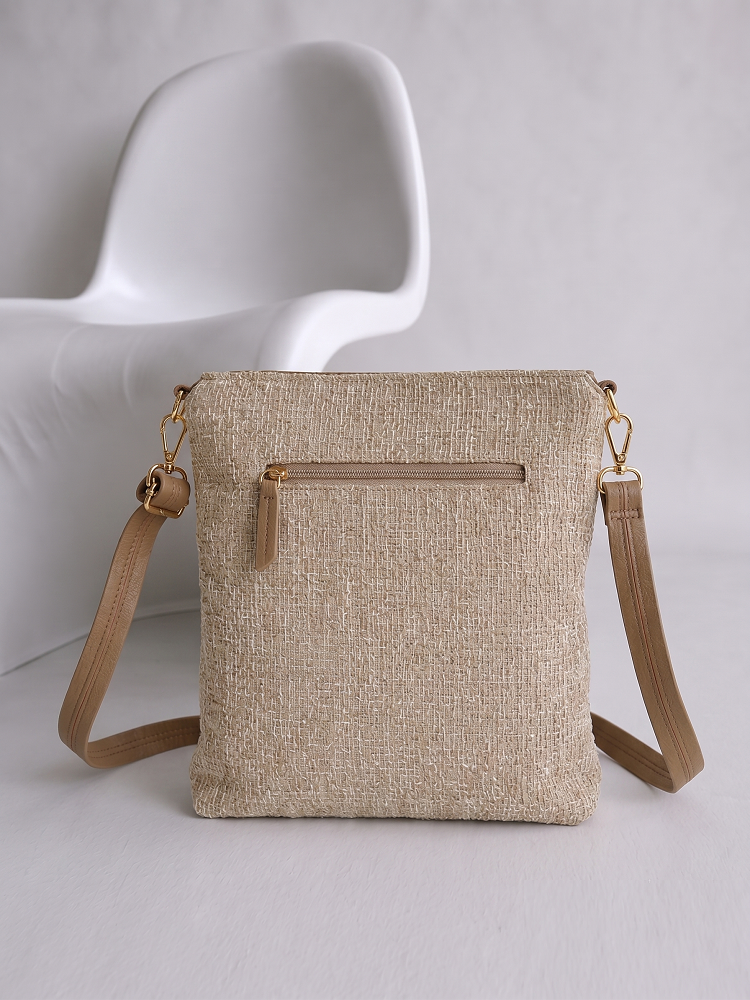 Veľká crossbody kabelka Laura Biaggi béžová