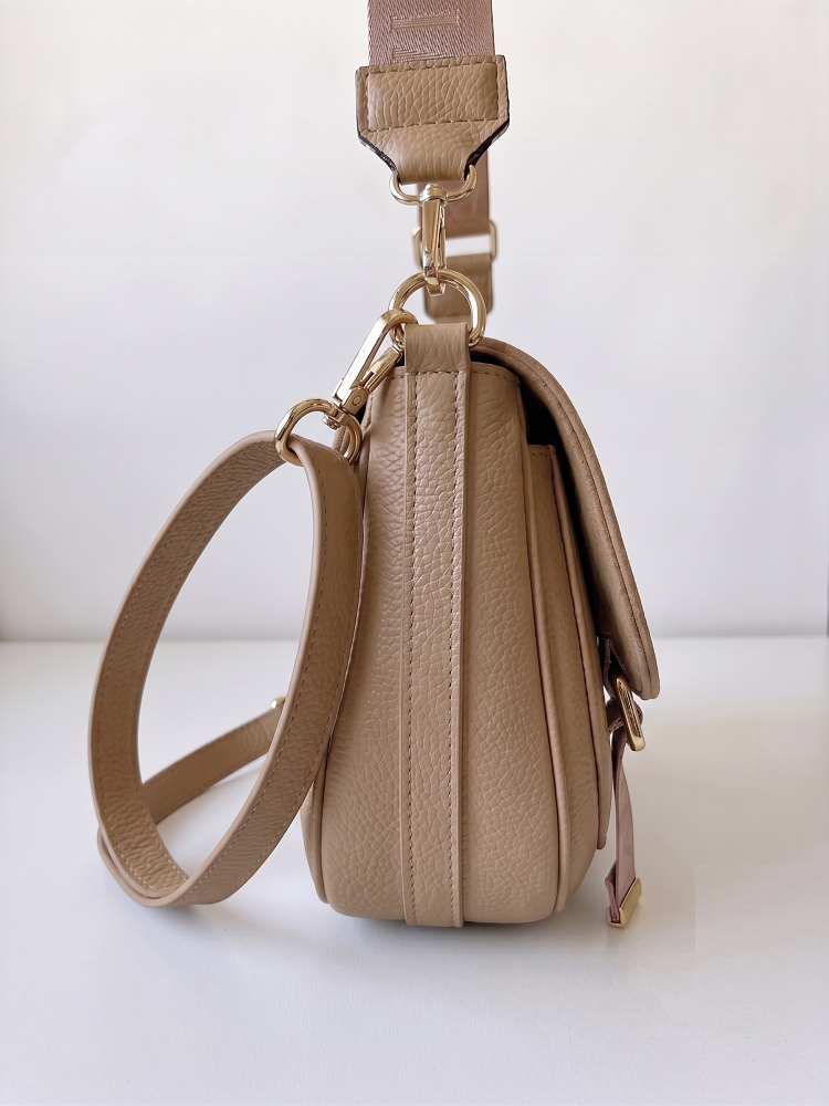 Crossbody kabelka s dvoma ramienkami Laura Biaggi hnedá
