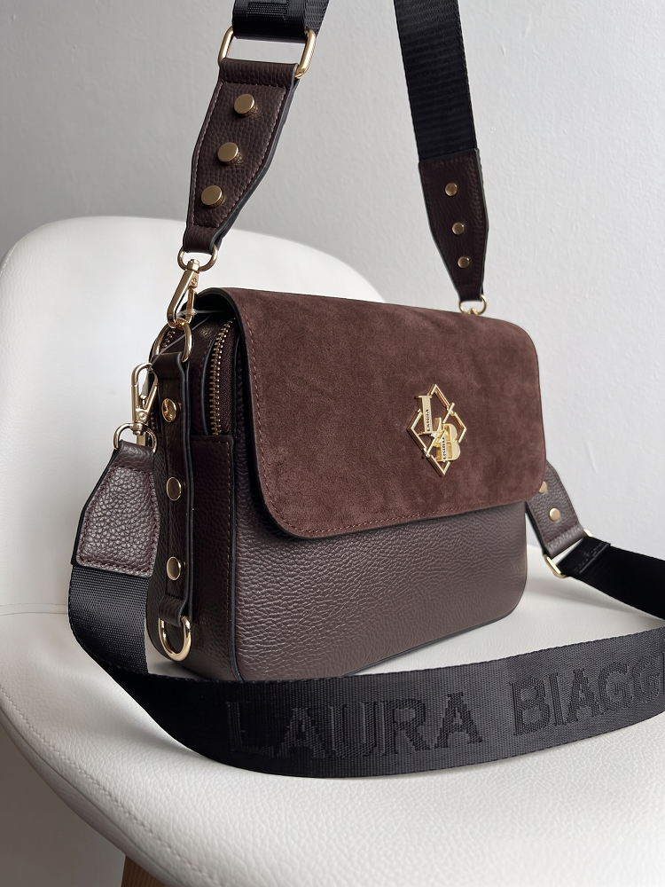 Čokoládová crossbody kabelka Laura Biaggi s dvoma priehradkami