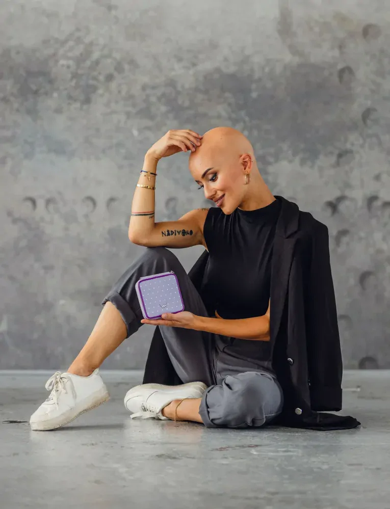 Malá bodkovaná peňaženka VUCH V-RINGER VIOLET