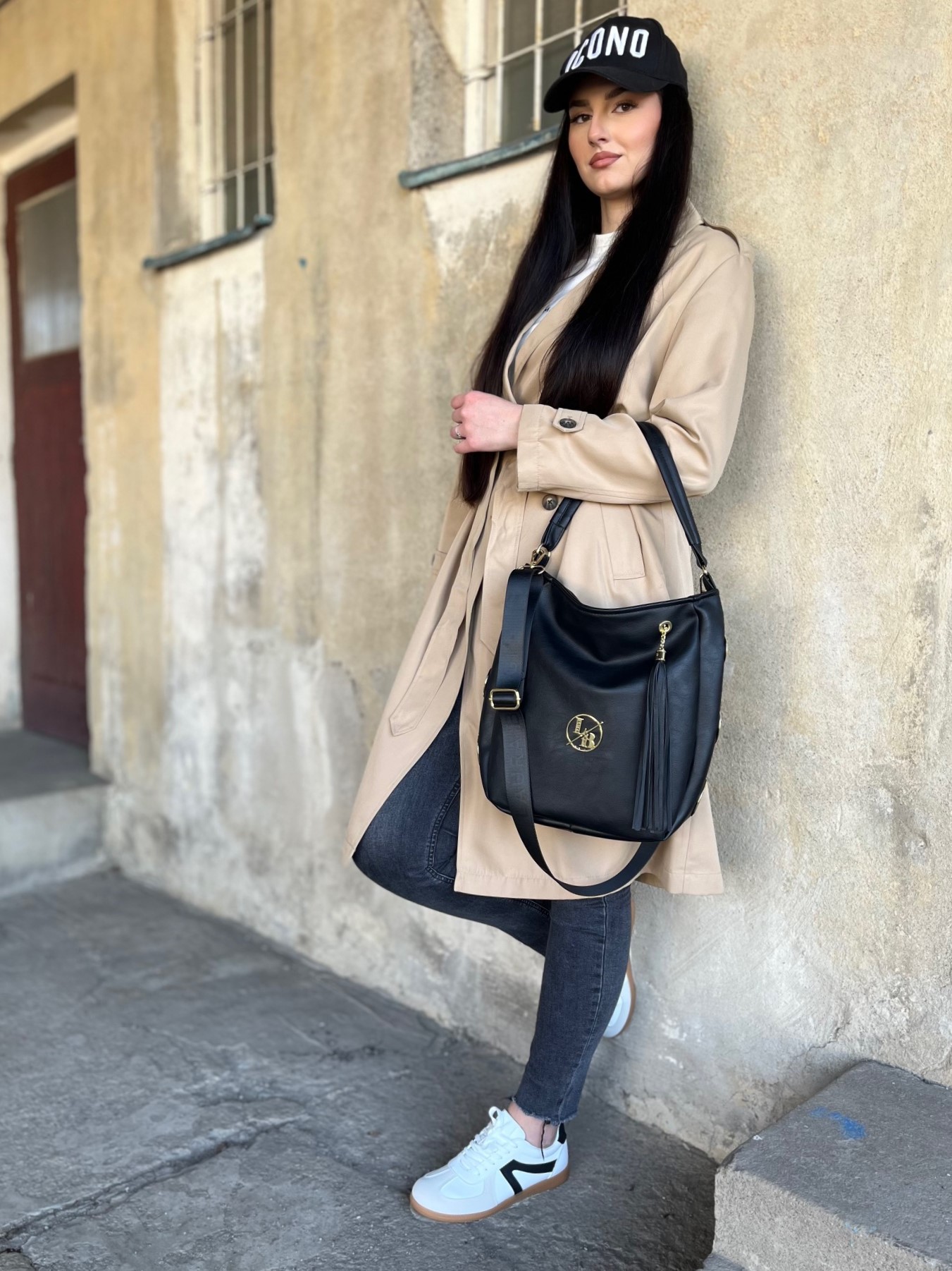 Čierna kabelka na rameno Laura Biaggi DX-KB180-black