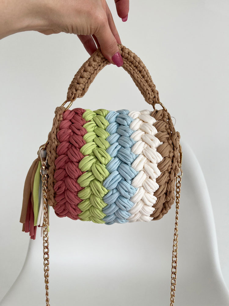 Dámska pletená mini kabelka hnedo-modrá