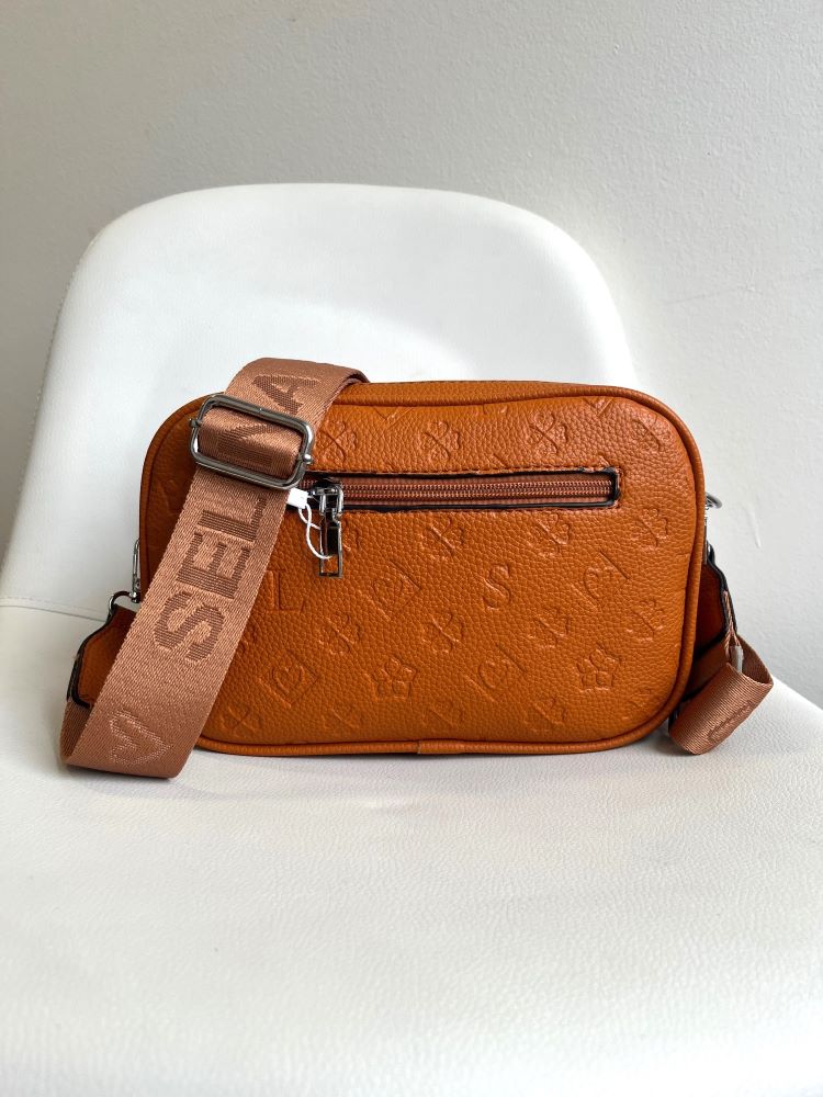 Praktická hnedá crossbody kabelka s priehradkami