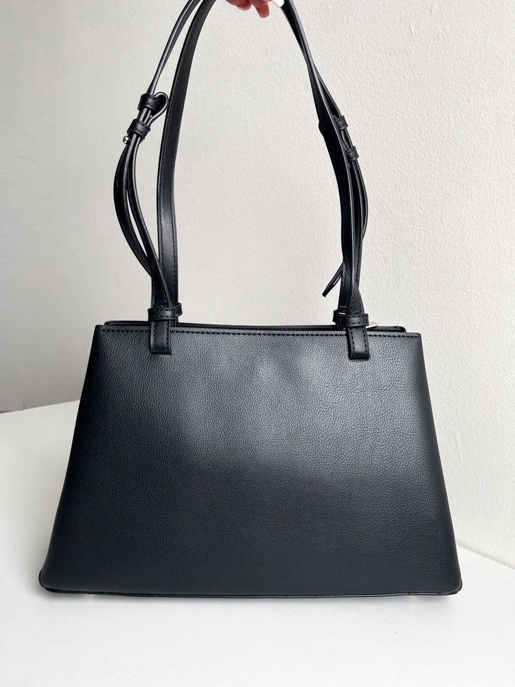 Trojpriehradková kabelka na rameno David Jones