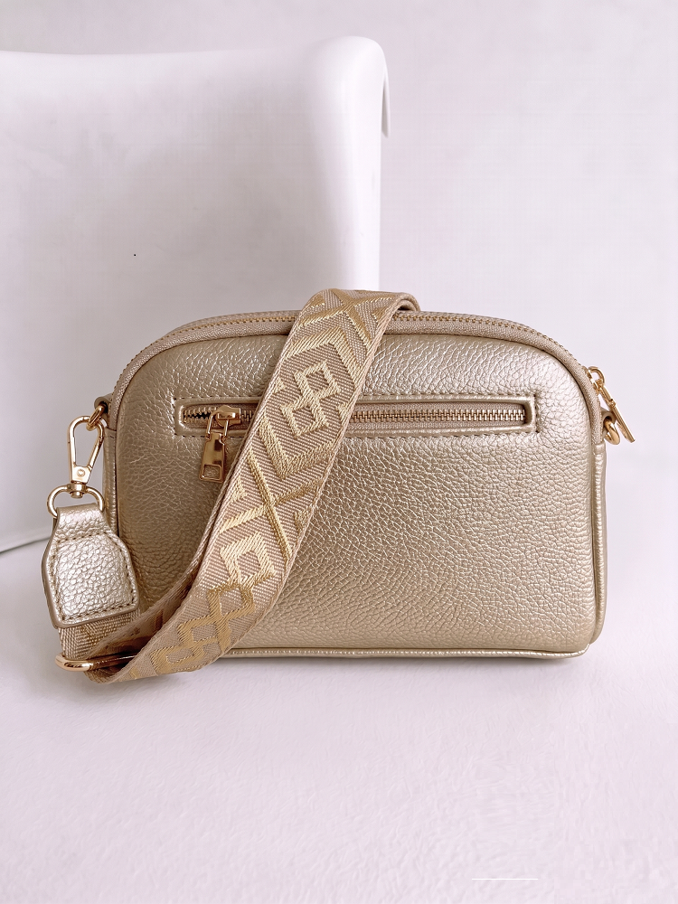 Mini crossbody kabelka s dvojitým vnútrom zlatá