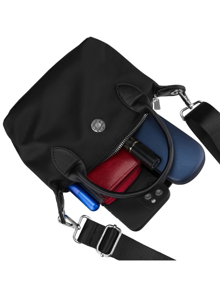 Mini nylonová crossbody – ľahká, praktická a štýlová na cestovanie