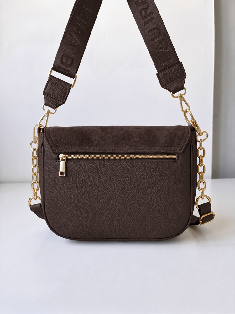 Čokoládová crossbody kabelka s dvoma ramienkami Laura Biaggi