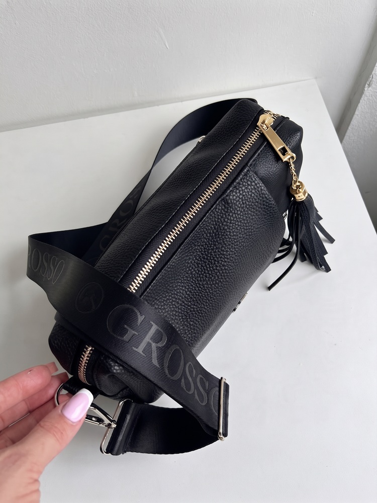 Čierna crossbody kabelka GROSSO - praktická na každý deň