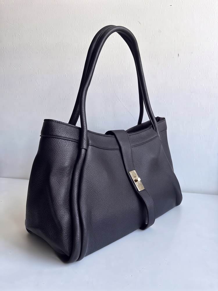 Dámska kabelka na rameno 2v1 s crossbody – čierna