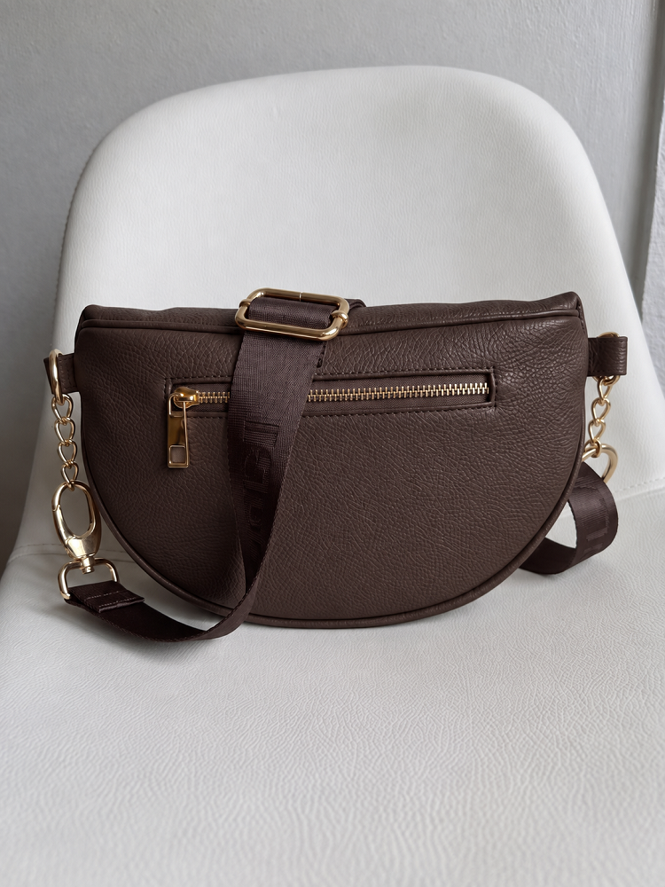 Čokoládová dámska ľadvinka Laura Biaggi - elegantná crossbody