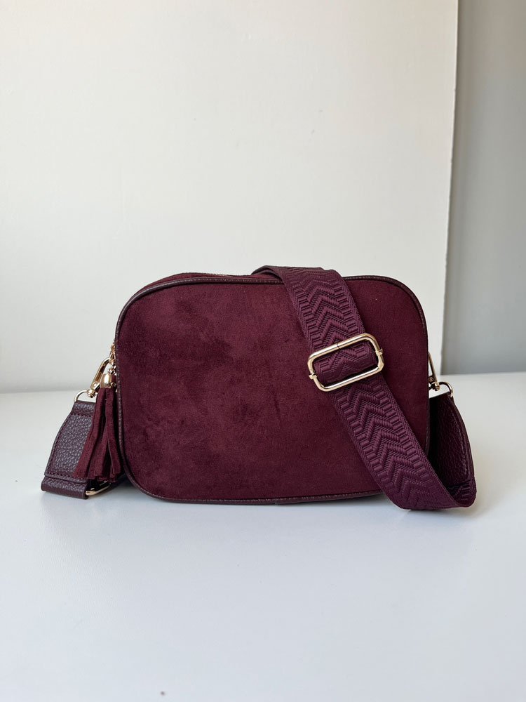 Bordová semišová crossbody kabelka s dvoma priehradkami